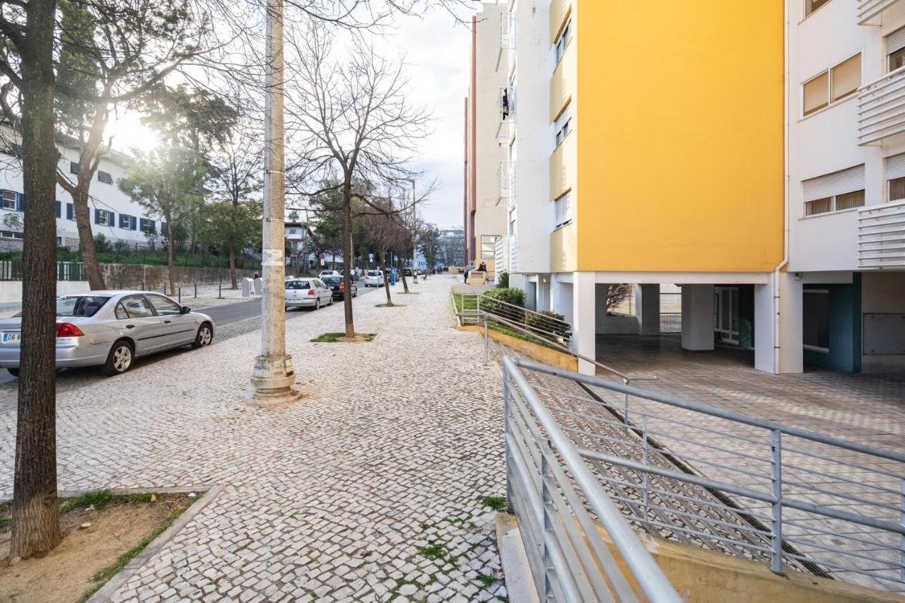 Akicity Penha Ebony Lisboa Екстериор снимка